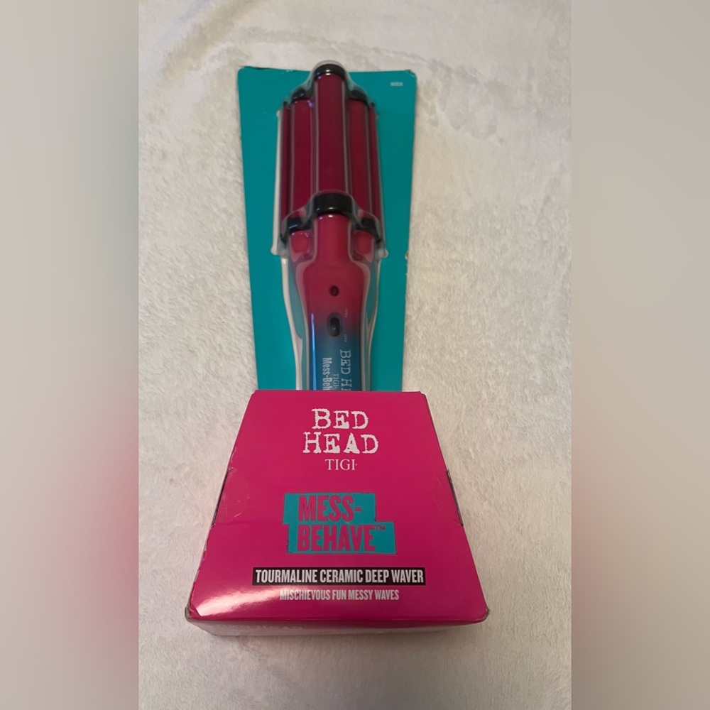 Bed Head TIGI Mess Behave Ceramic Deep Hair Waver